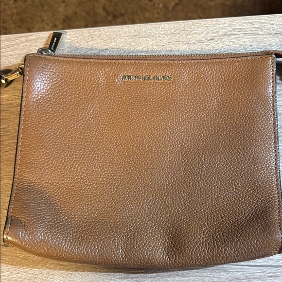 Michael Kors Brown Bag Pebbled Leather - Picture 1 of 1
